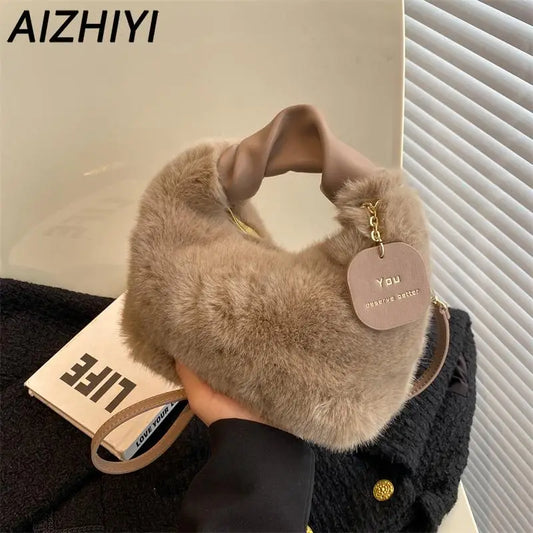 Plush Crossbody Bags for Women Cute Furry Shoulder Bag Fluffy Handbag Purse Winter Faux Fur Top Handle Bag Female Shopping Bag